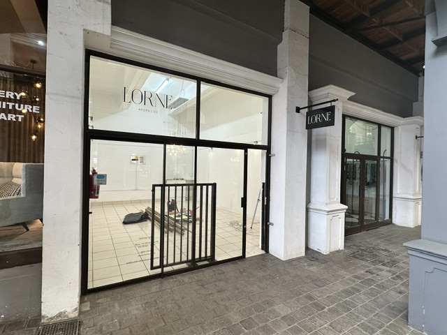 To Let Commercial Property for Rent in Woodstock Western Cape